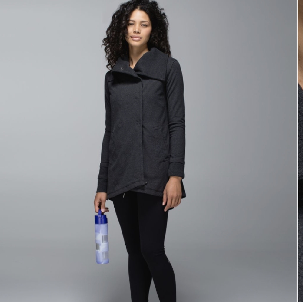 Lululemon Gratitude Wrap Heathered Black